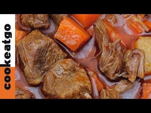 GOULASH (traditional hungarian recipe)