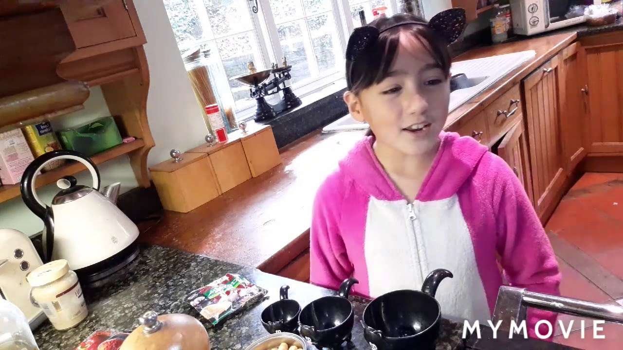 Best ever Hummus recipe by the youngest cook