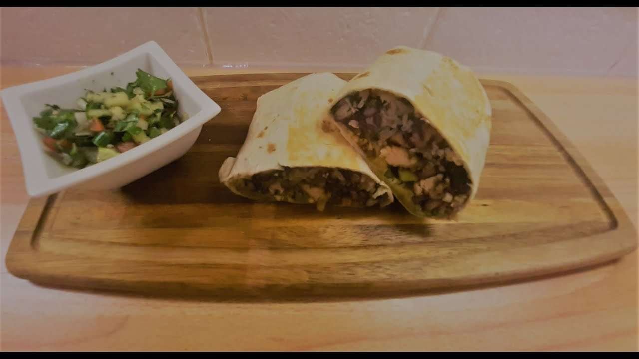 Mexican Chicken Burrito – Chicken Burrito – Authentic Chicken burrito with home made salsa.