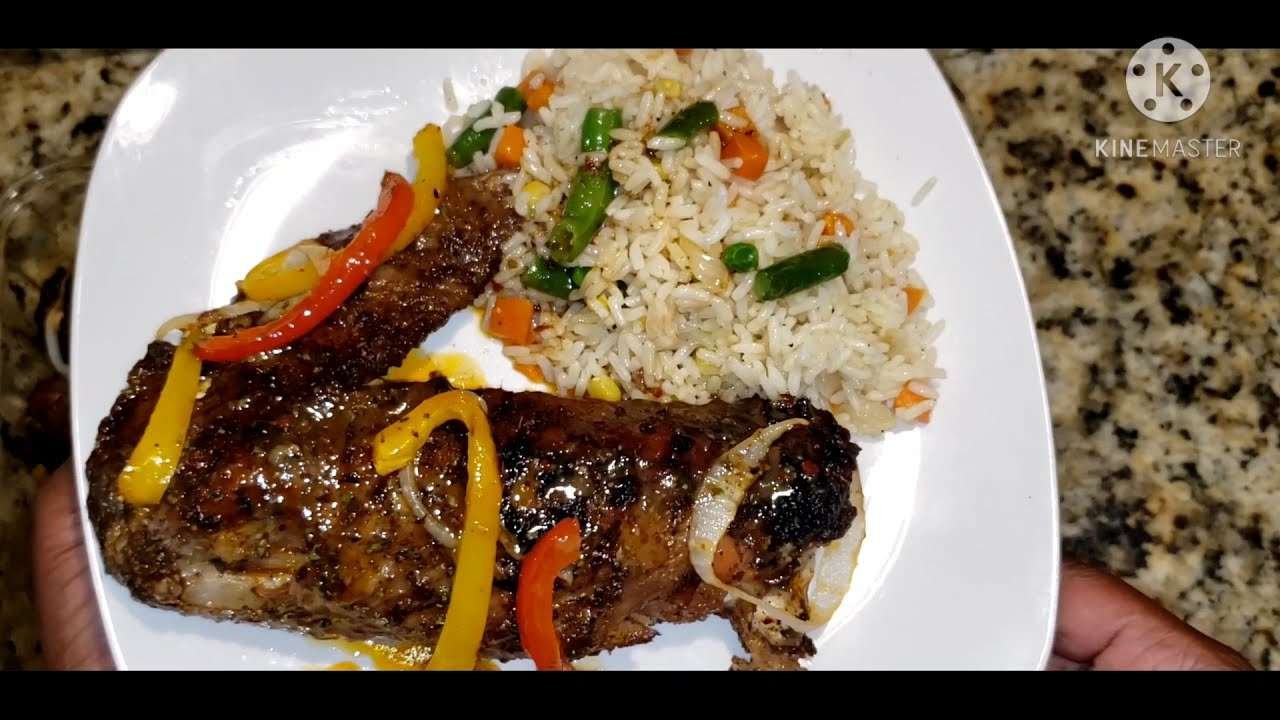 Delicious mouthwatering Thanksgiving turkey wings