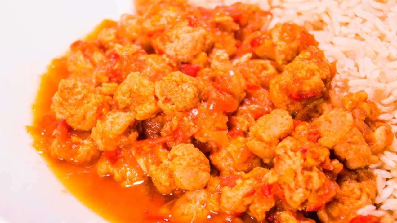 You won’t believe it’s vegan! 😲😋 The Most Authentic Vegan Goulash Recipe | healthy & low-fat