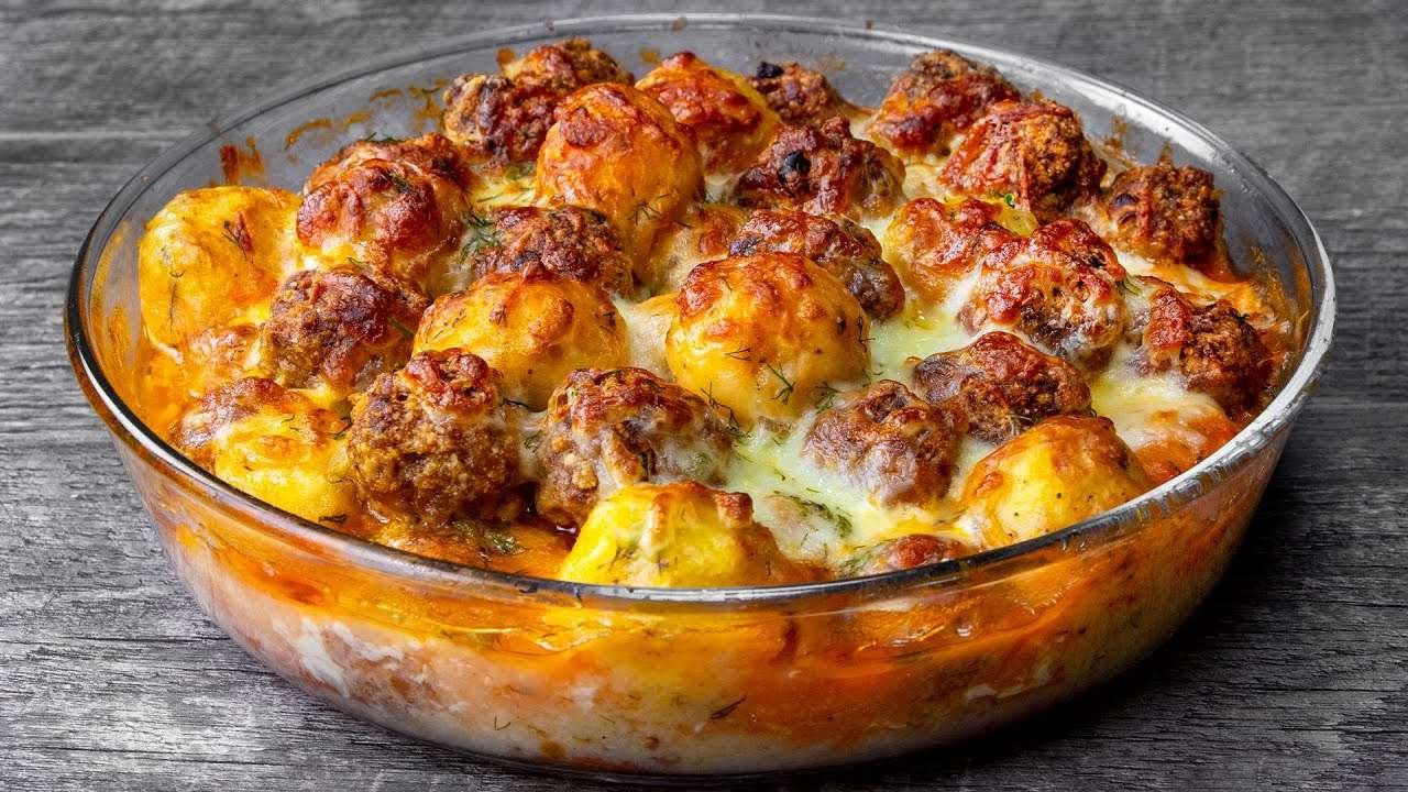 Add MEAT to potatoes for a dinner that impresses with its taste and appearance| Appetizing.tv