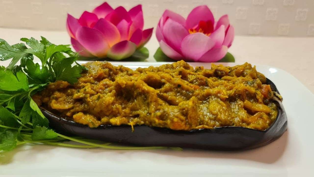 EASY AND YUMMY EGGPLANTS PUREE (ZAALOUK)