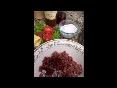 Ultimate Juicy Burger Recipe-Perfect Burgers Every Time 🍔 | Gordon Ramsay's perfect burger tutorial