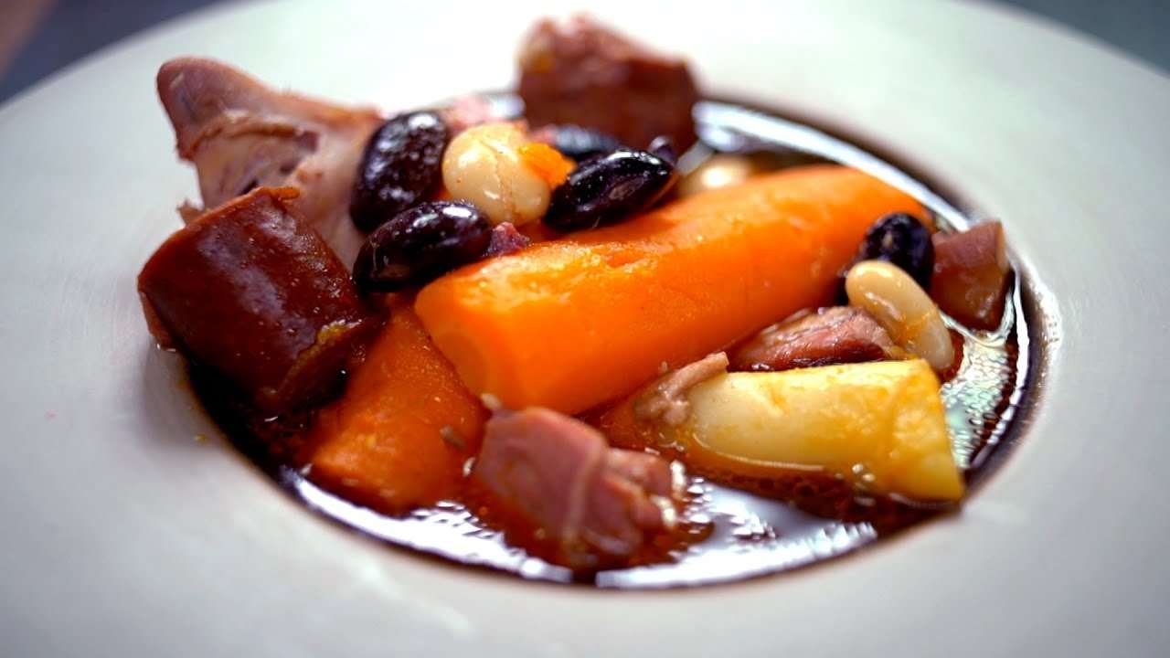 Borbás Marcsi szakácskönyve – Jókai bableves (2020.11.01.)