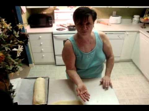 Hungarian Walnut Roll/Poppy Seed Roll/Beigli