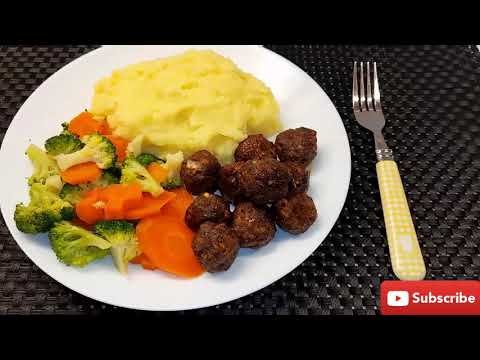 Meatball and Mashed Potatoes Recipes / homemade meatball and easy to put together in you kitchen