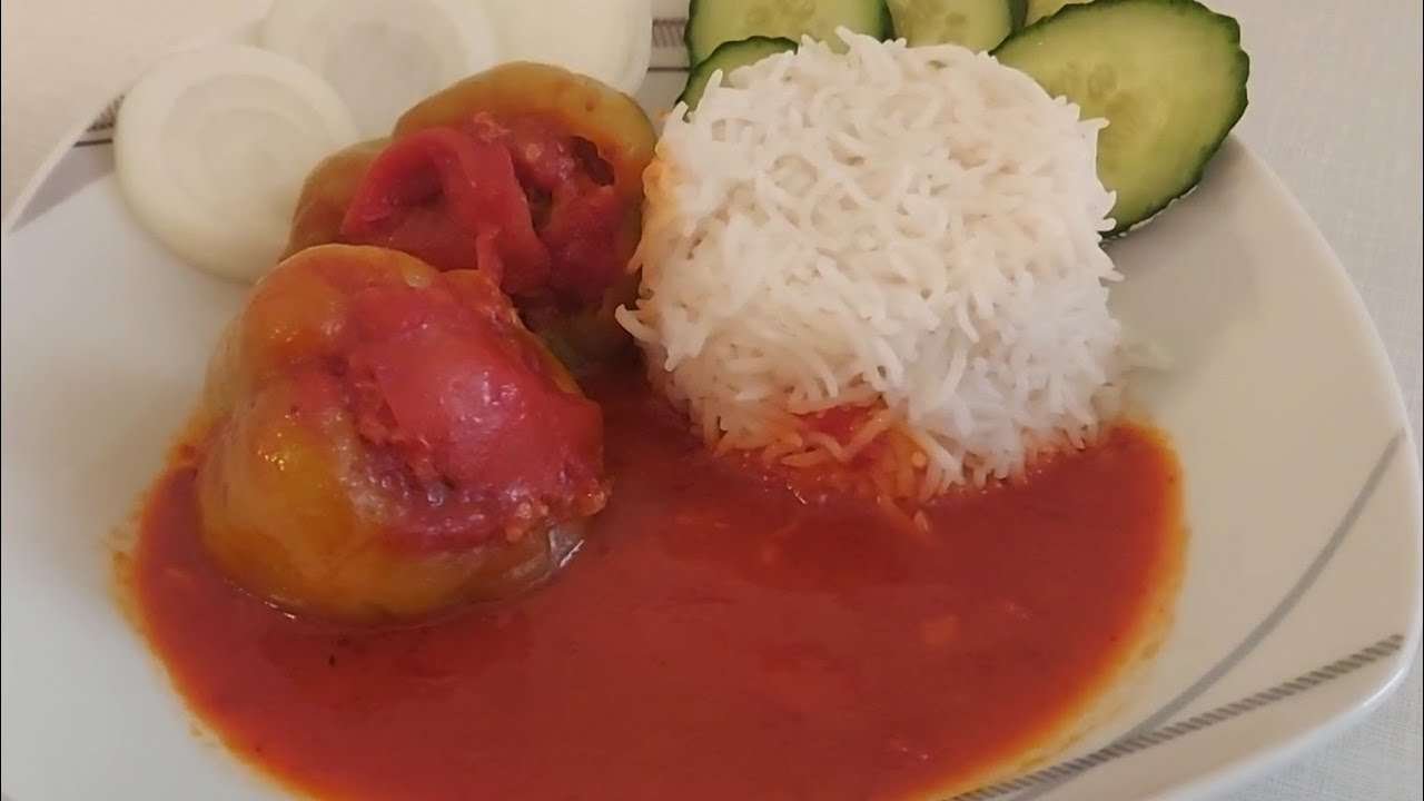 Stuffed Paprika With Minced Meat Recipe | Keema Bhari Shimla Mirch With Sauce Turkish Recipe