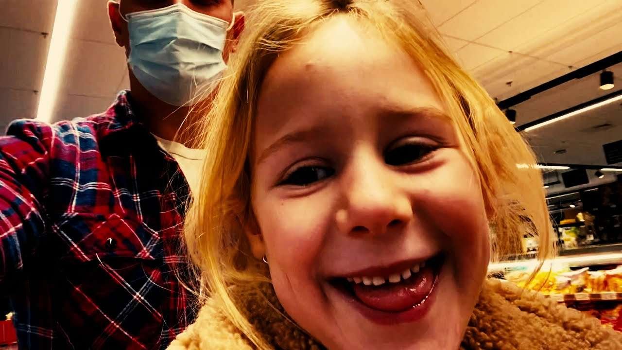 Duck with pea puree, burned sweet paprika and sweet potato mix