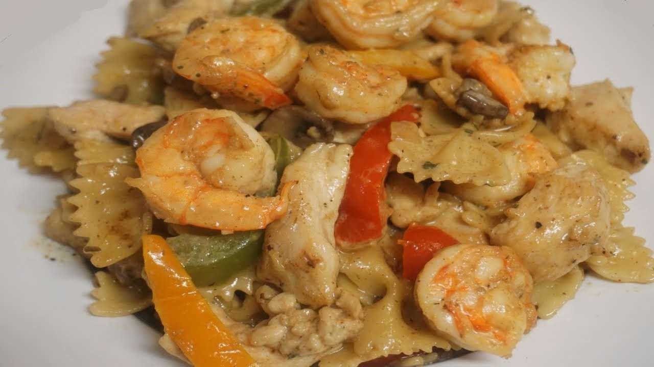 How to Make Creamy Pasta with Shrimps, Chicken Breast and Mushrooms| Easy Recipe| Afroflava Cuisine