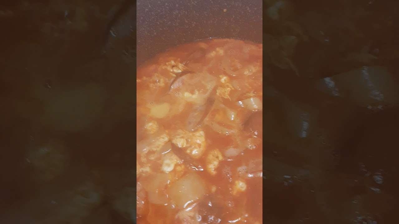 Hungarian lecso (sweet paprika stew)