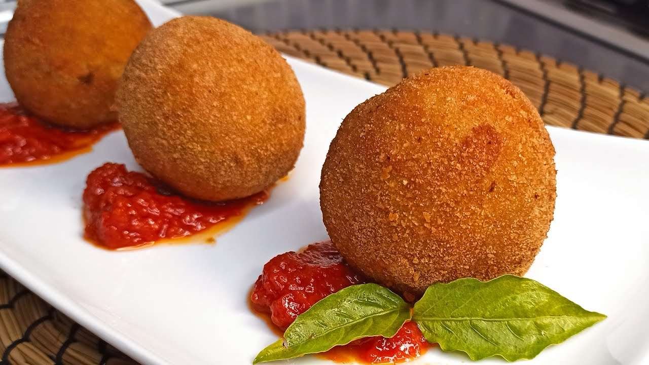 The Best Homemade Fried Meatballs With Bacon And Cheese / MEATBALLS RECIPE