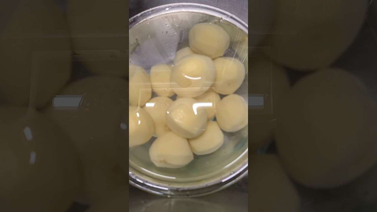 Goulash soup                                 Gulasova polievka