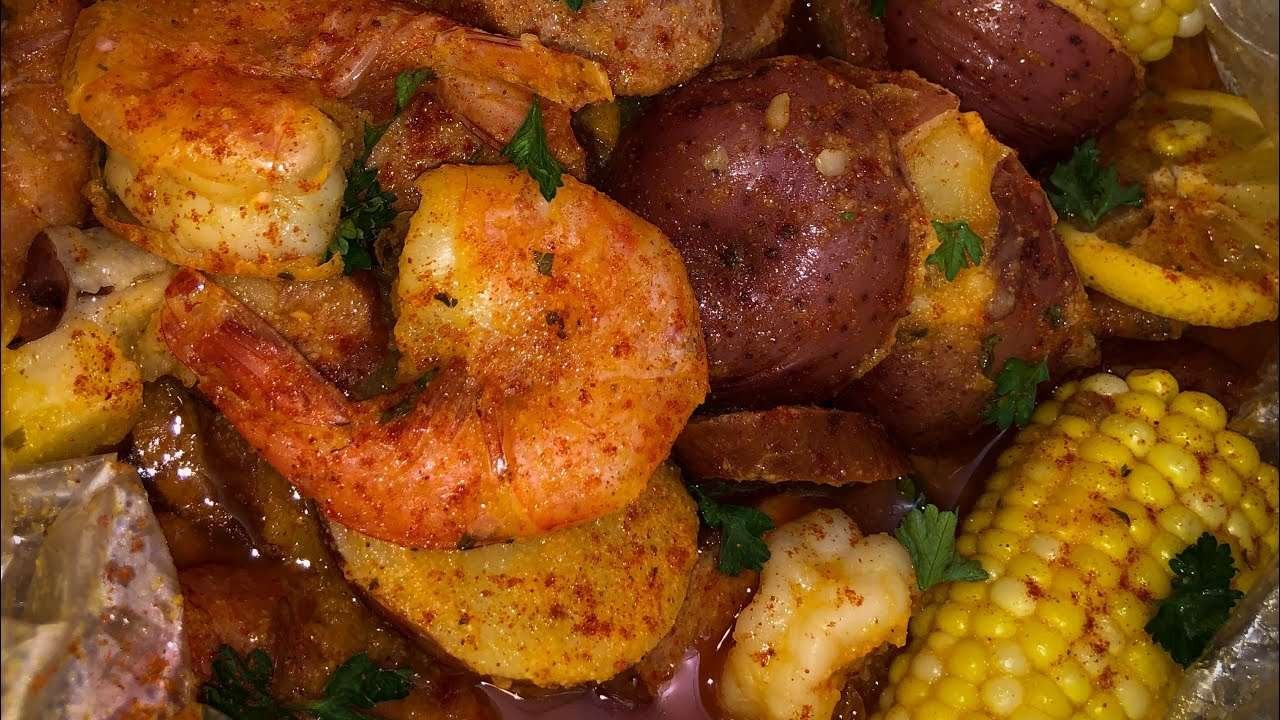 Quick and Easy Seafood Shrimp Boil Recipe| How to make a seafood boil| Seafood Sauce Recipe|
