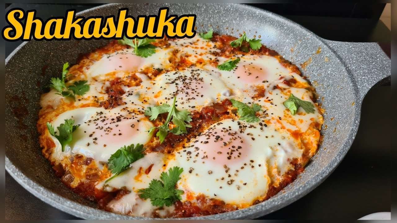 SHAKASHUKA RECIPE| BEST BREAKFAST RECIPE| POACHED EGG | ONE POT MIDDLE EASTERN BREAKFAST RECIPE