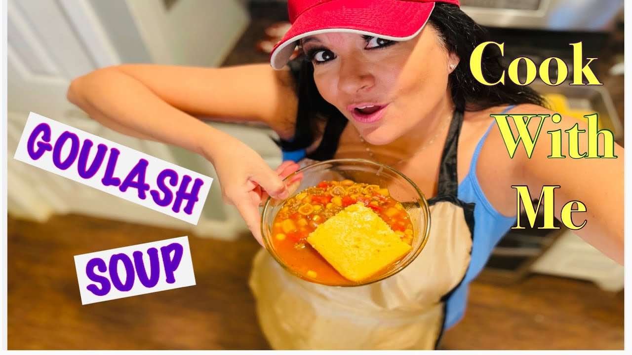COOK WITH ME//GOULASH SOUP//FAST, QUICK & EASY!