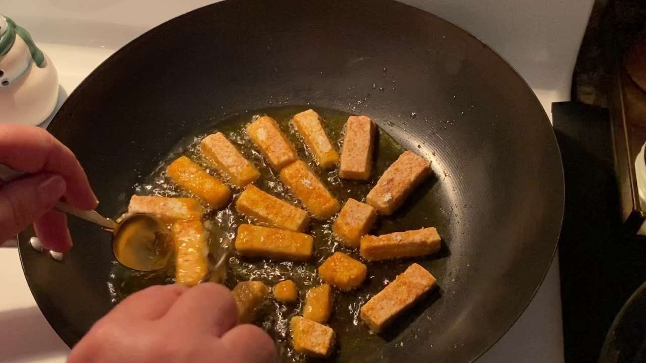 Cook With Me crispy tofu | On the 6th Day of Christmas | 25 days of Christmas