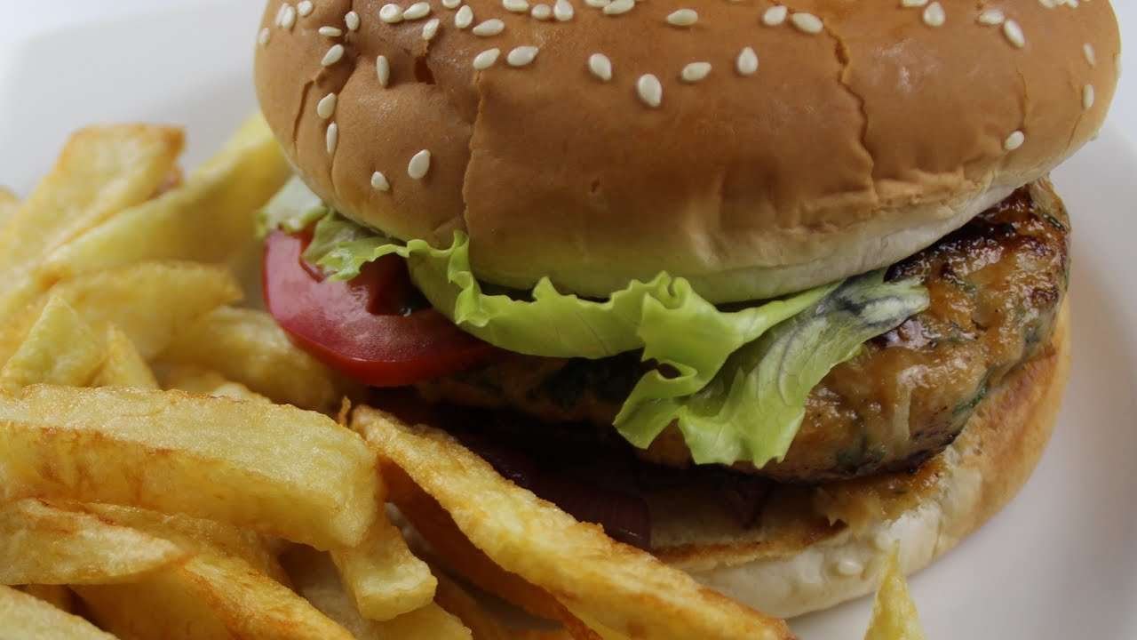 grilled chicken burger / برجر الفراخ المشوي