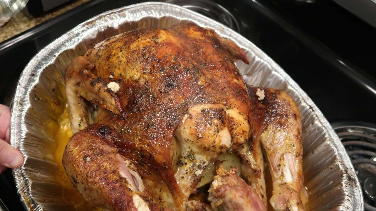 EASY TURKEY RECIPE|| moist turkey that you'll love!! Cooked potatoes||