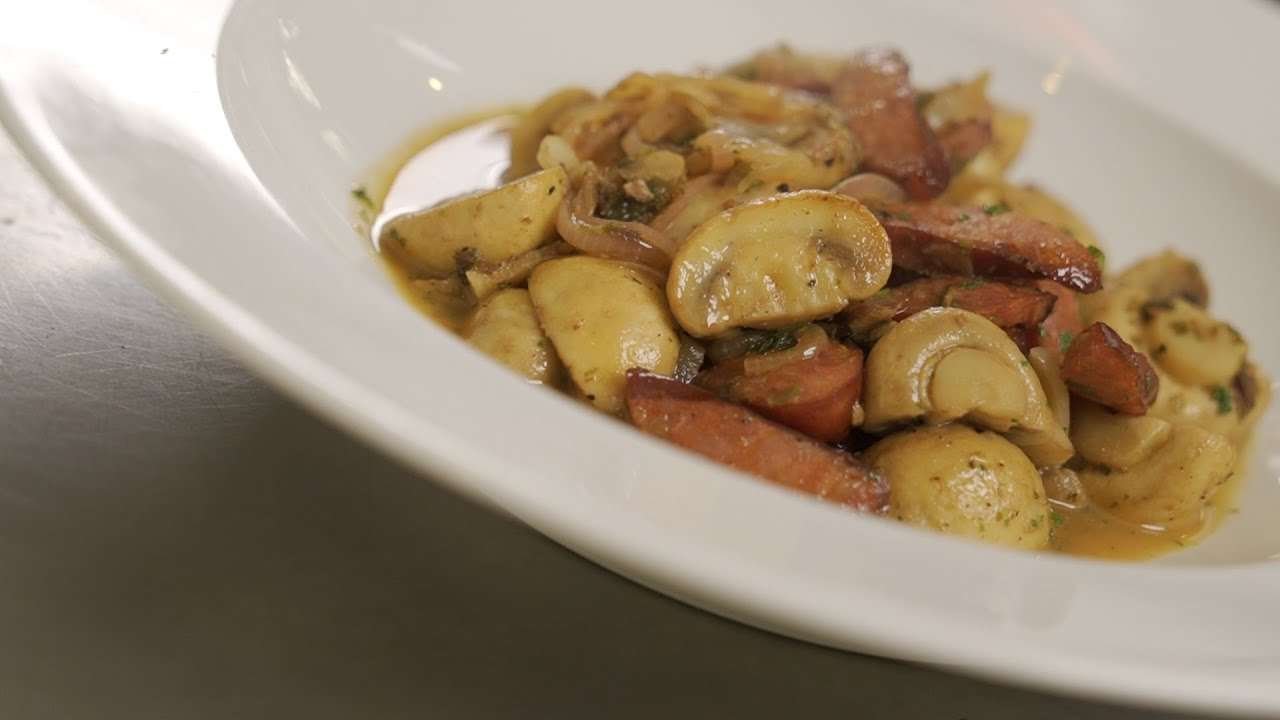 SPANISH CHORIZO & MUSHROOMS w  ANCHOVIES