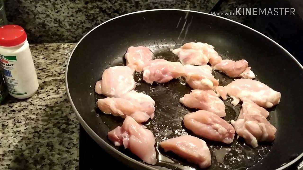 Chicken with Paprika Sauce