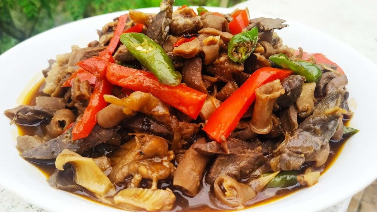 HOW TO COOK PAKLAY BISAYA | THE TASTIEST PORK INTESTINE WITH PAPRIKA RECIPE