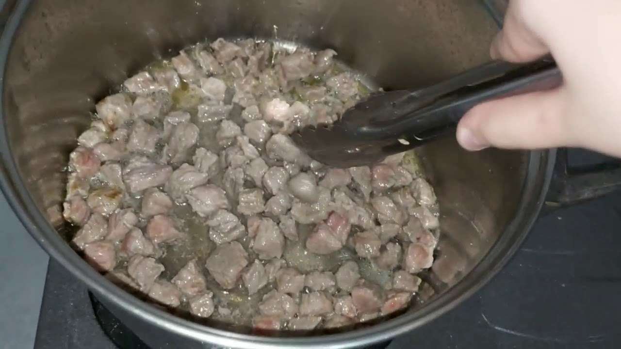 Michellyn Andrea – 01541200083 – Goulash Soup