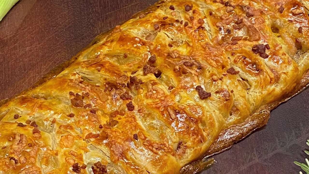 CHICKEN PUFF PASTRY | BRAIDED PUFF PASTRY WITH CHICKEN (JUST LIKE CHICKEN BAKE FROM COSTCO)