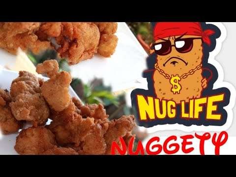 EASY HOMEMADE CHICKEN NUGGETS