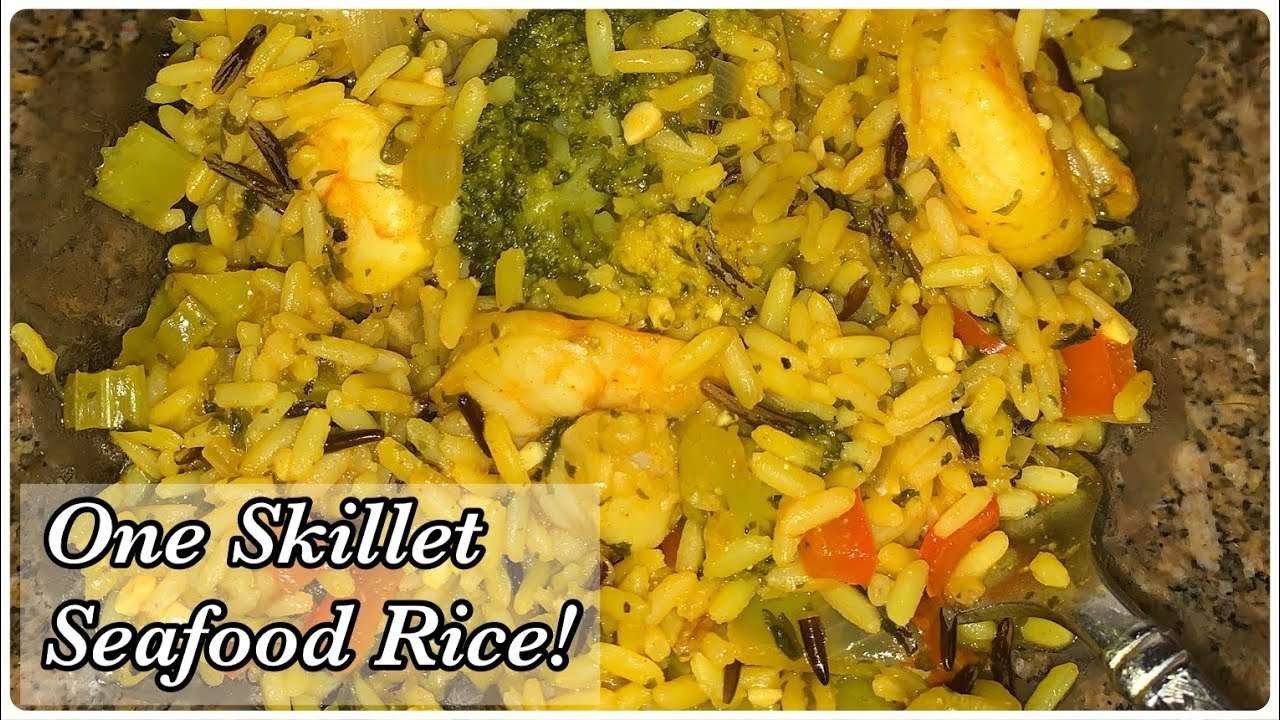 SEAFOOD RICE SKILLET | EASY HOLIDAY DISH | SEAFOOD RICE RECIPE | FULL OF FLAVOR | SO AYANNA