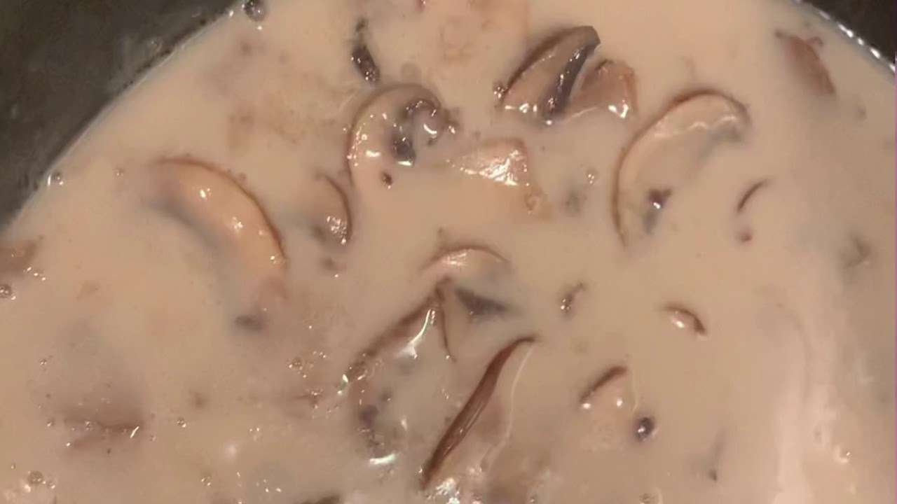 EGG NOODLES WITH MUSHROOMS AND COCONUT MILK EASY Recipe