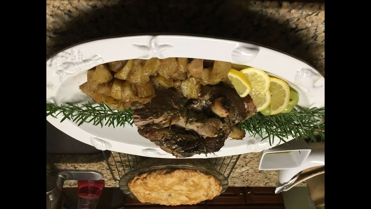 Holiday Pork Roast and Potatoes/ How to make a Rosemary Garlic Pork Roast/ Paprika Roasted Potatoes