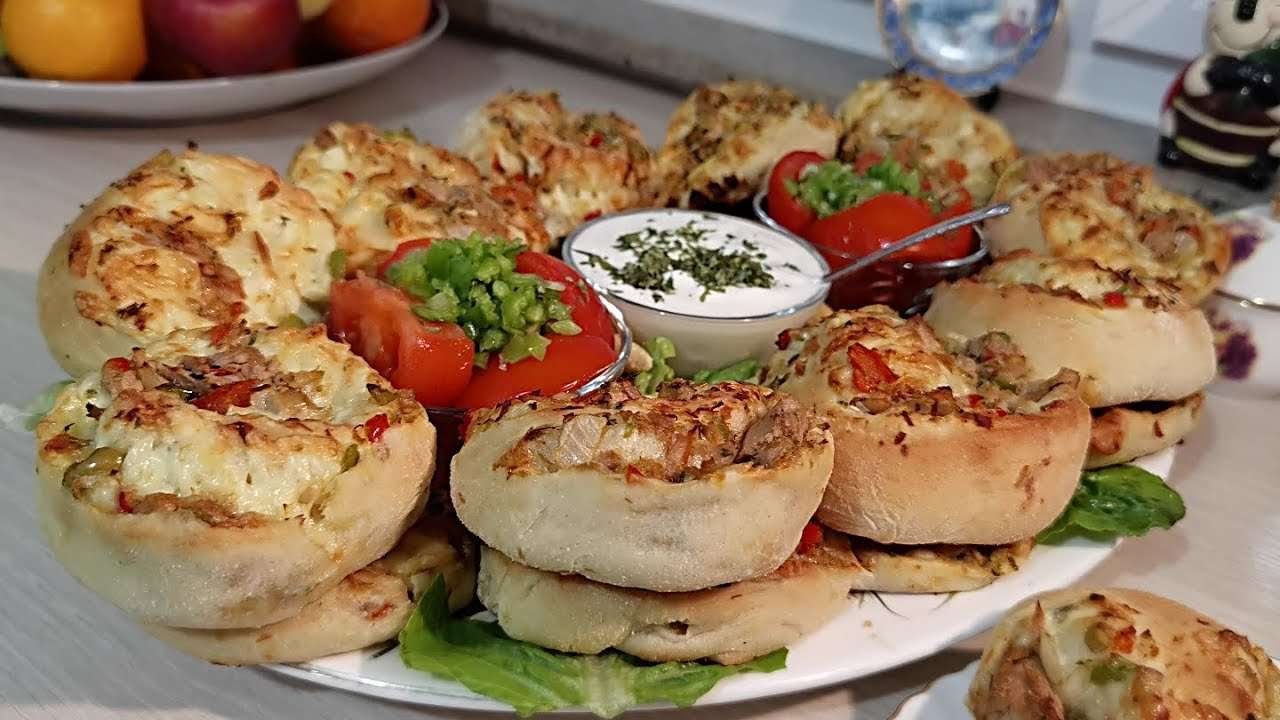 Mini Pizza Rezept – easy pizza recipe Fatimas Kochwelt