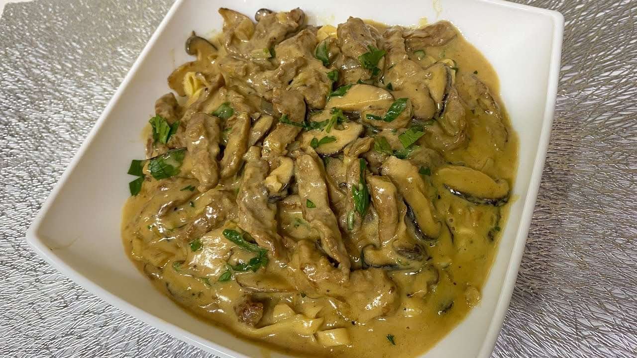 How to Make a TENDER and CREAMY Beef Stroganoff || Yummy and Creamy Beef Stroganoff Recipe