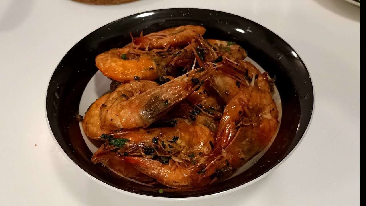 Easy Garlic Butter Prawn with Paprika