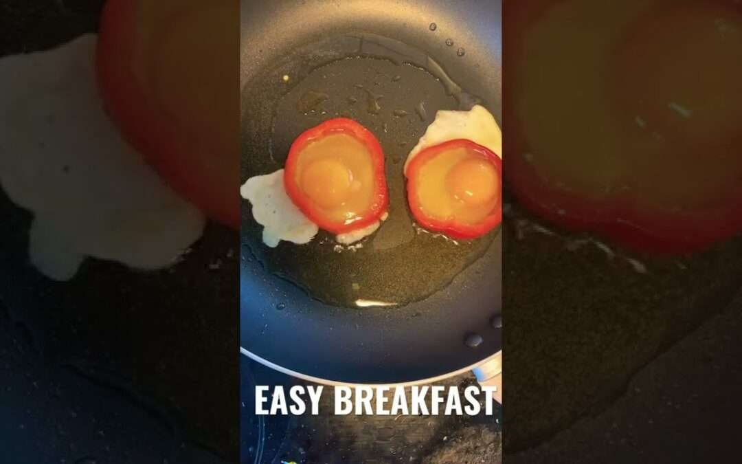Egg & Paprika easy breakfast before work #cooking #foodie #shorts