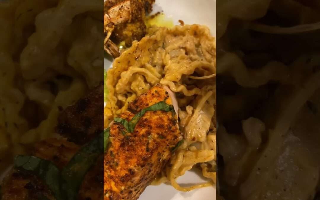Mafaldine Noodle, Toasted Garlic Alfredo, Smoked Paprika, Thyme #dinner #veggies #pasta #pescatarian