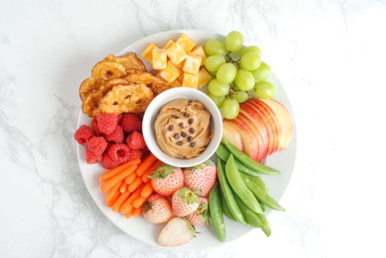 How to Make a Healthy & Tasty Snack Platter For Kids