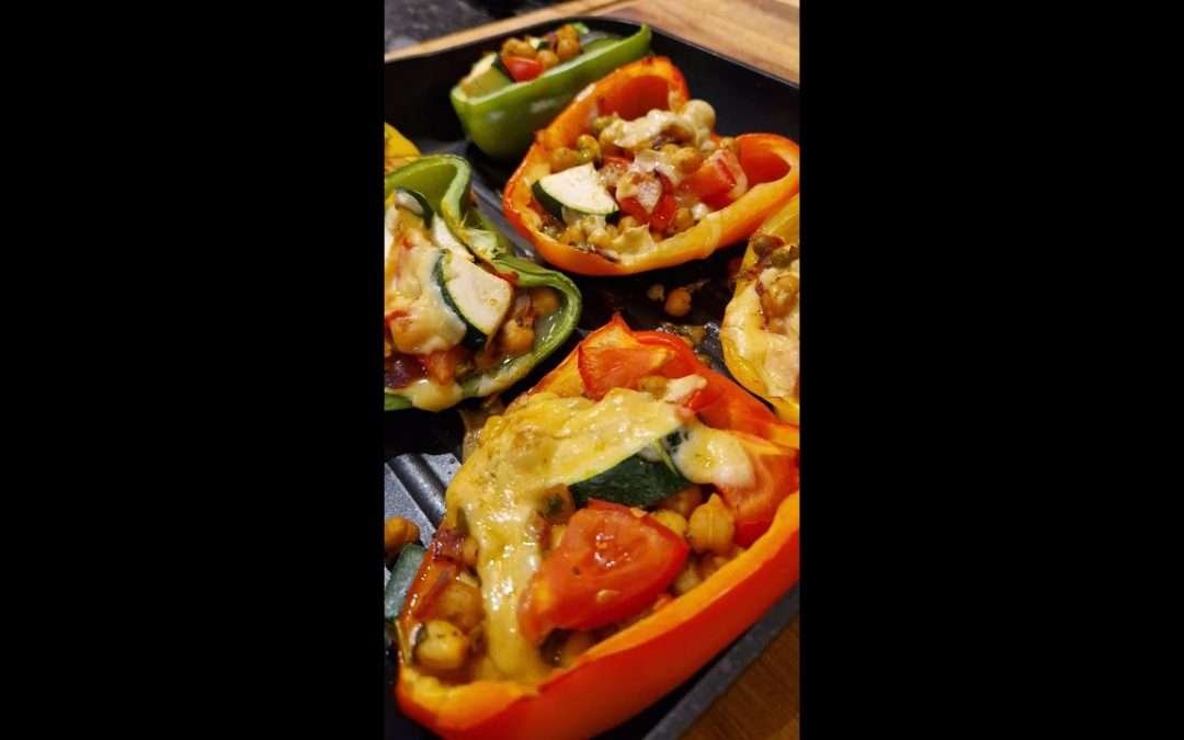 filled paprika with veggies