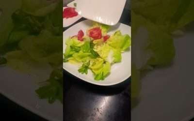 Tuna Salad Recipe Lettuce Arugula Tomato Paprika Spring onion Sunseeds Tuna Origano Salt Olive oil