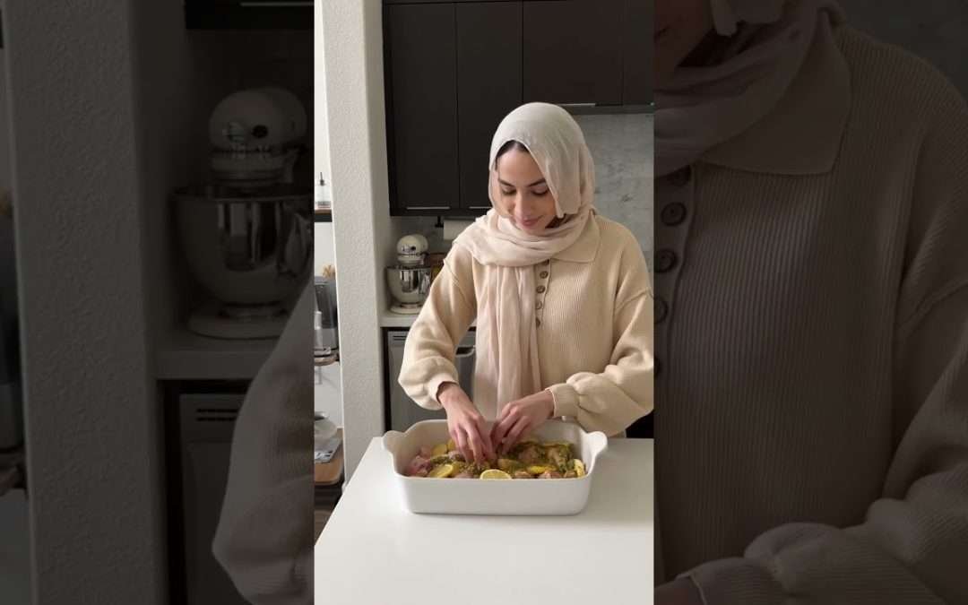 The easiest one pan dinner with chicken AND potatoes!! #recipe #food #shorts