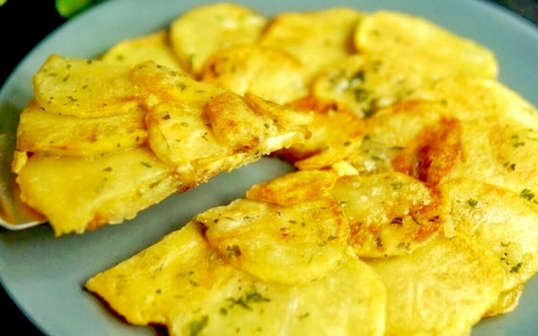 Once you have 2 potatoes, make this easy and delicious potato dish! super crispy potatoes!