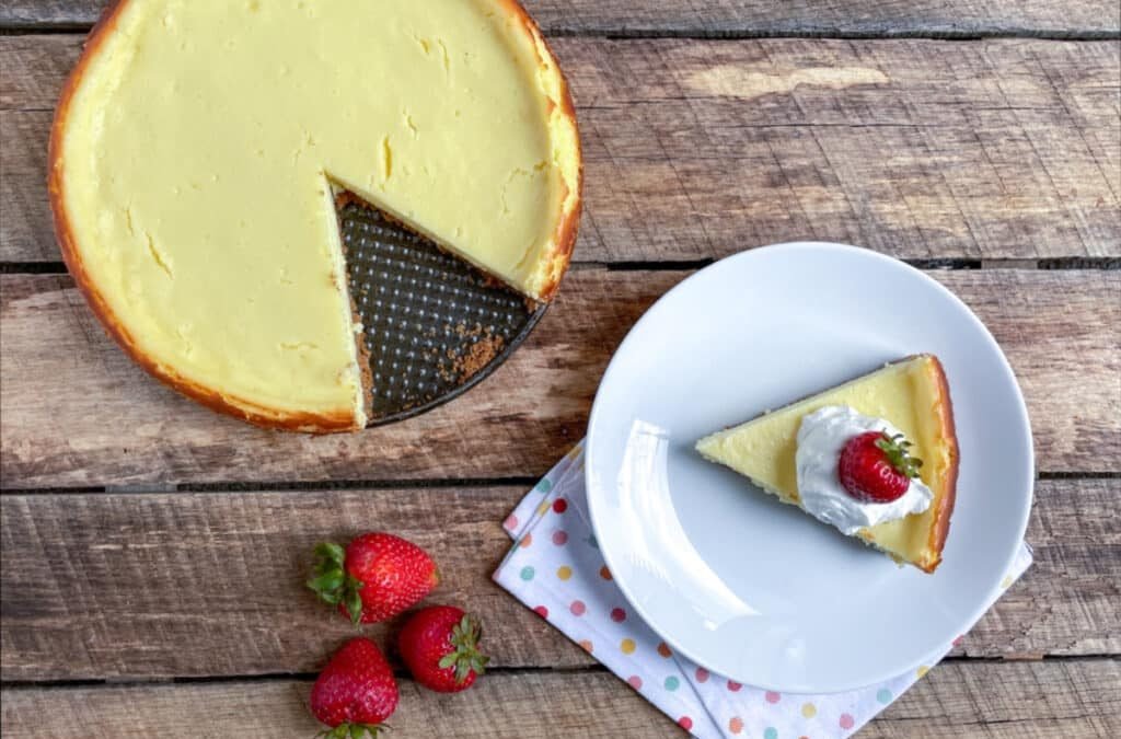 The Best Easy Cheesecake Recipe (7 Ingredients + No Sour Cream)