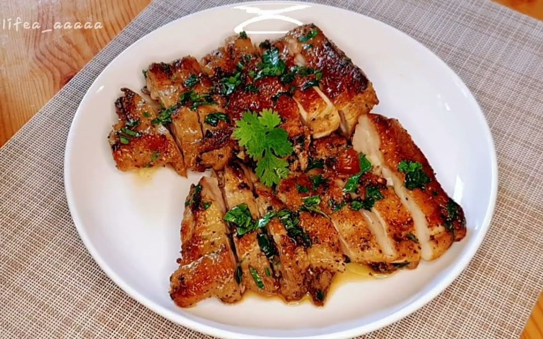 best way to cook chicken thighs!,frying pan garlic pepper chicken thigh[Black pepper chicken recipe]