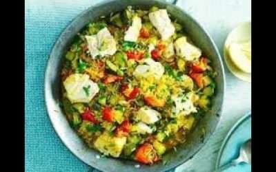Smoked paprika paella with cod & peas
