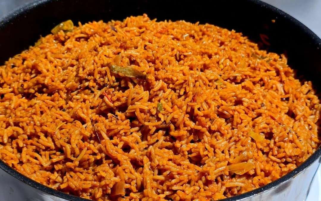 HOW TO MAKE COCONUT OIL SMOKEY JOLLOF RICE #food #cooking #recipe #jollofrice