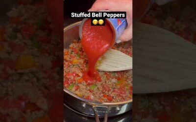 These stuffed bell peppers are delicious!! #shorts #stuffedpeppers #cooking #recipe #food